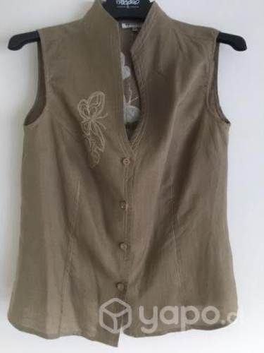 Blusa lino talla S-M. Retiro cerca metros Tobalaba