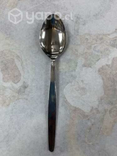 Cuchara sopera mediana o de postre