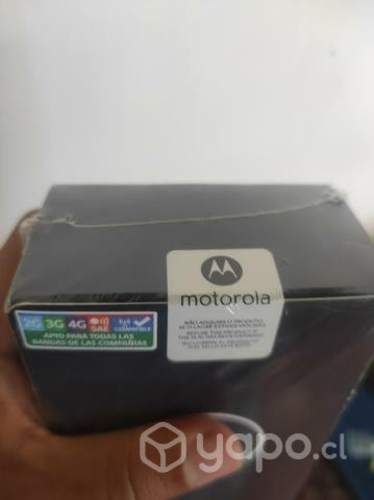 Moto e13 2gb ram 64 GB Almacén
