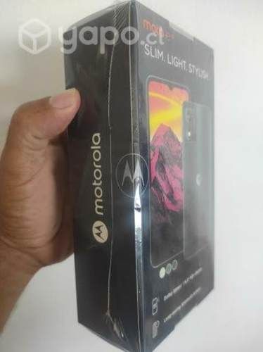 Moto e13 2gb ram 64 GB Almacén