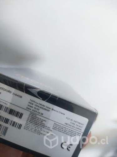 Moto e13 2gb ram 64 GB Almacén