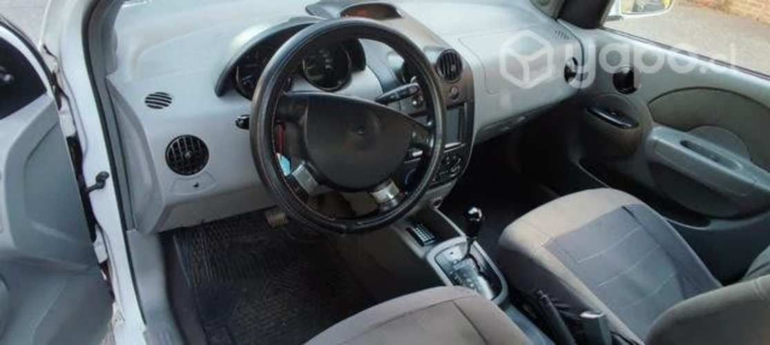 Aveo 2004 buen estado