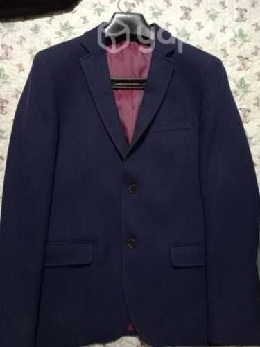 4 Blazer poco uso impecab y pantalón nuevo ferouch