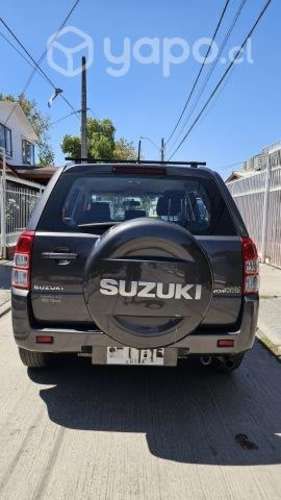 Suzuki grand nomade 2011