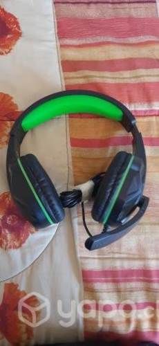 Audifonos, Mouse y Teclado gamer con luces