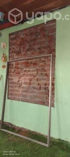 Se hace trabajo cerámica ampliación en vulco metal