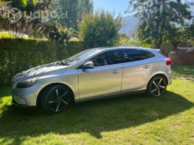Vendo Volvo v40 R-Design