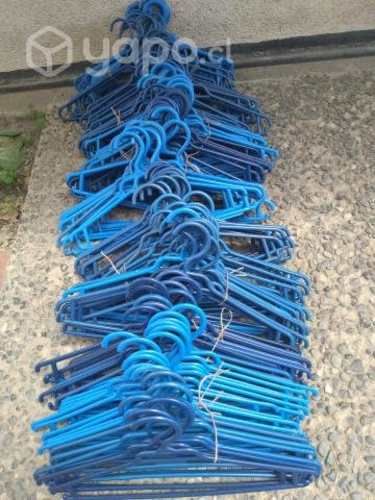 Pack 55 ganchos plásticos azules