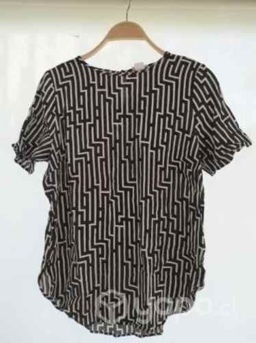 Blusa tipo polera GP & J Baker by H&M