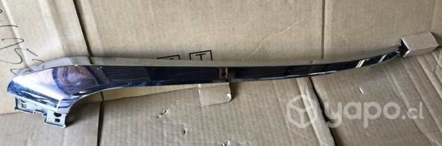 Bisel Parachoque Mitsubishi Montero sport