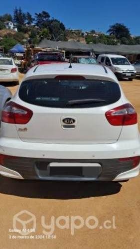 Kia rio 5 ex 1.4 mecanico