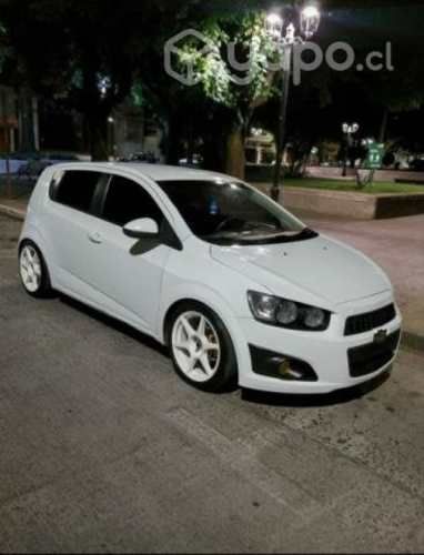 Se vende Chevrolet Sonic 2013