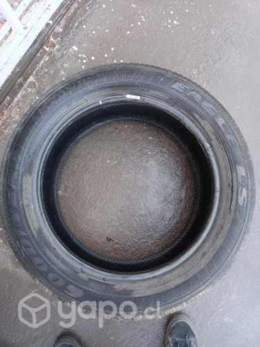 Neumatico Goodyear