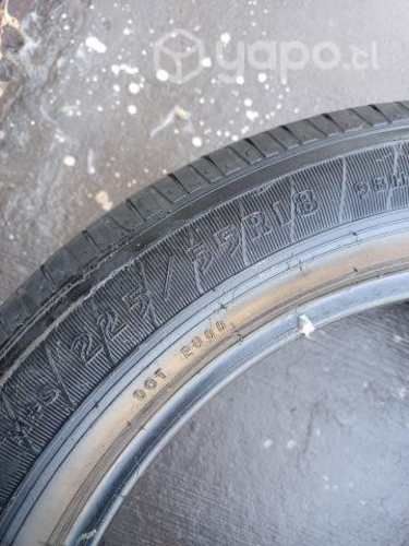 Neumatico Goodyear