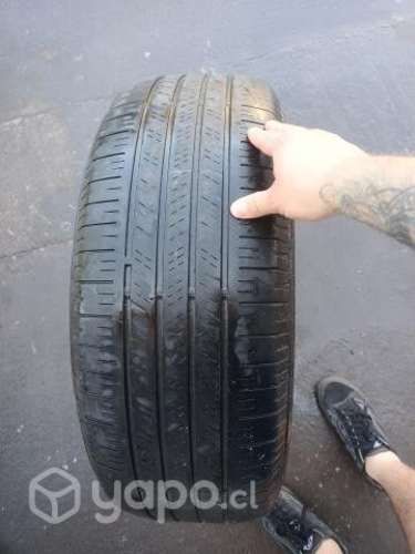 Neumatico Goodyear