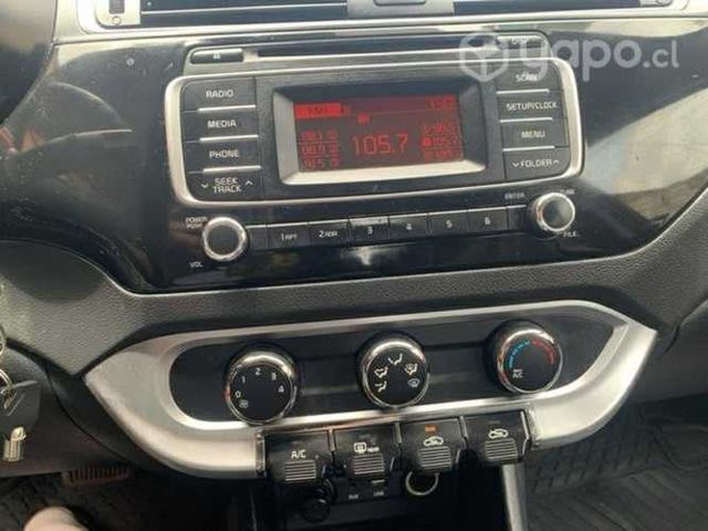 Kia Río 4 automático, full equipo 2016