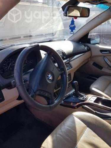 Camioneta BMW X5 2005