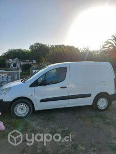 Vehículo Peugeot partner