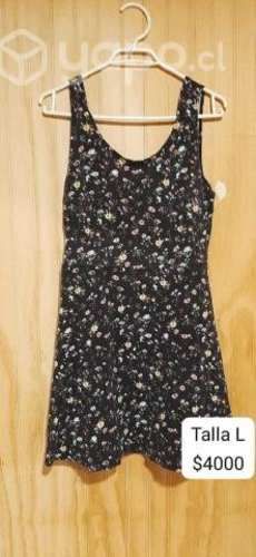 Vestido juvenil negro con flores