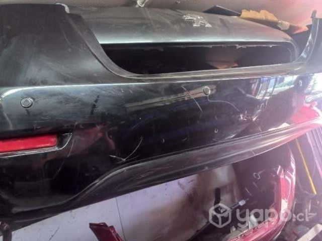 Parachoque trasero Nissan sentra 2016