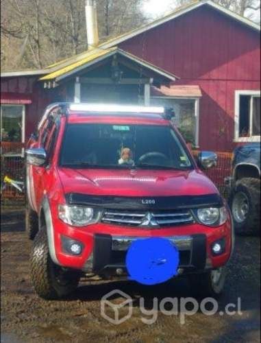 Mitsubishi l200 2