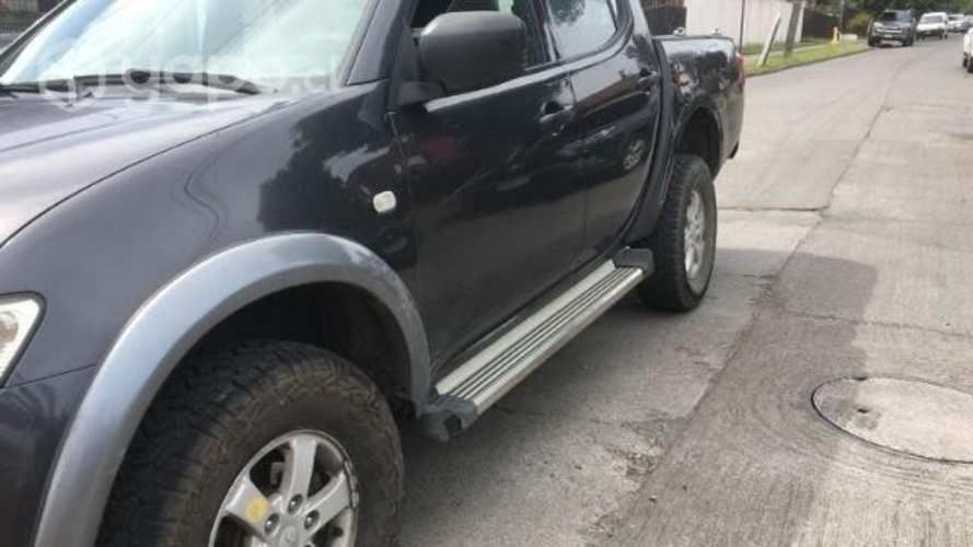 Camioneta Mitsubishi L200 Work