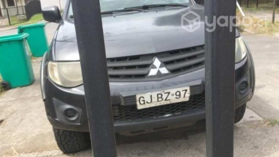 Camioneta Mitsubishi L200 Work