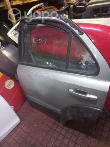 Puerta trasera izquierda kia sorento 2007
