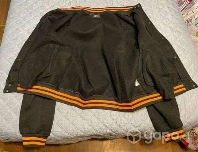 Poleron universitario