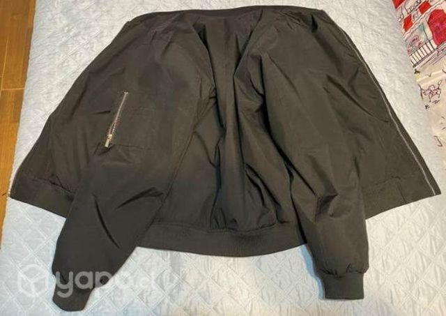 Chaqueta negra