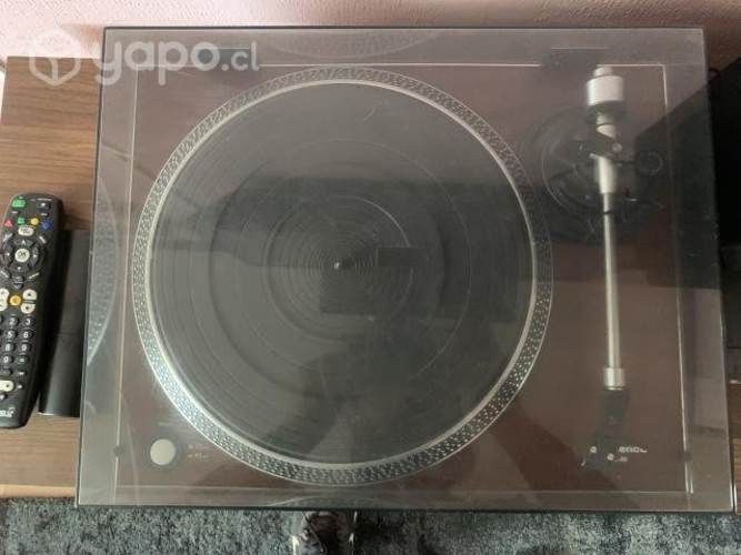 Tocadiscos Lenco L90 con Receiver Technics