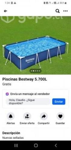 Piscina en muy buen estado..grande y familia