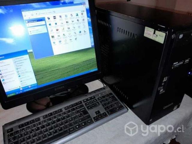 Computador Amd Sempron Olidata, funcionando