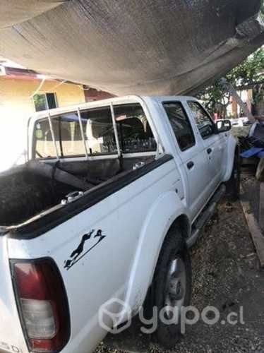 Nissan terrano 4x2 full