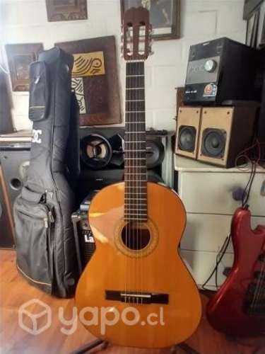 Guitarra clasica Admira