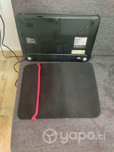 Notebook Toshiba satélite i3 ssd120 gigas + 1 tera