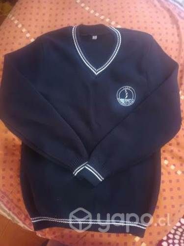 Uniforme liceo santa María la Blanca Valdivia