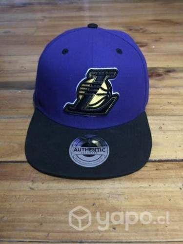 Gorro Lakers original