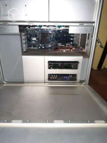 Torre de aluminio con teclado inalambrico incluido