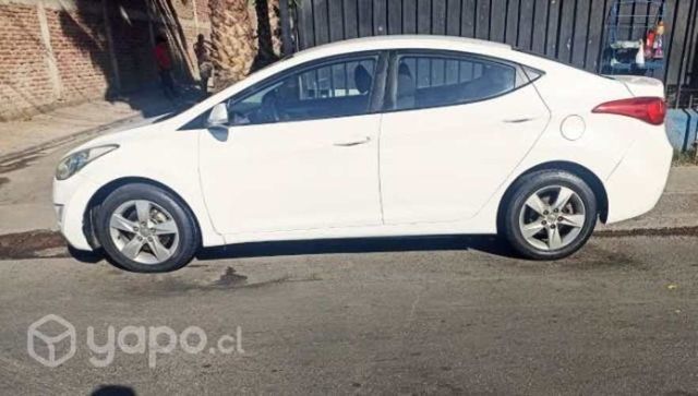 Hyundai Elantra 2012, automático, 1.8