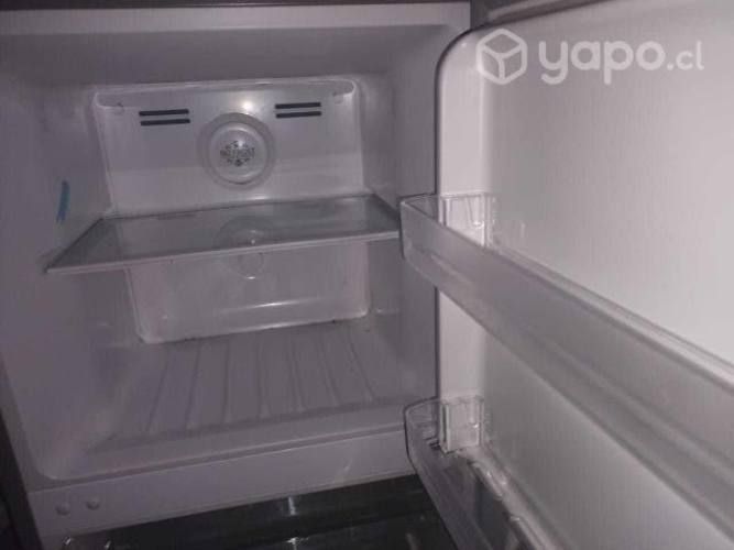 REFRIGERADOR NEX NO FROST. Minimo de USO