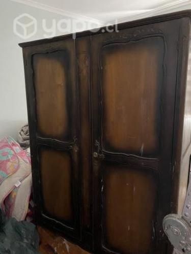 Ropero antiguo