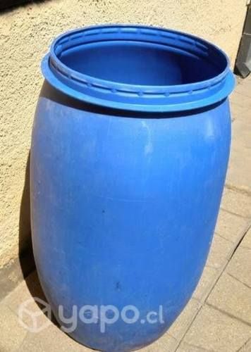 Contenedor plástico de agua/basura, 200 litros