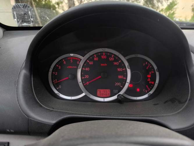 Mitsubishi l200 2012