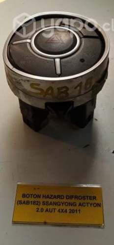 Boton Hazard Difroster (SAB182) Ssangyong Actyon