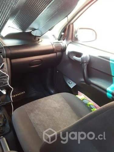 Vendo mi corsita Chevrolet 2005