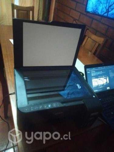 Multifuncional EPSON L3250 y pc compac