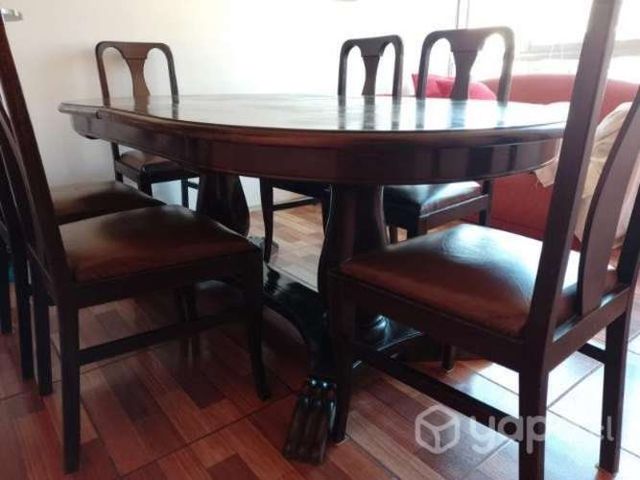 Fino comedor antiguo madera , elegante