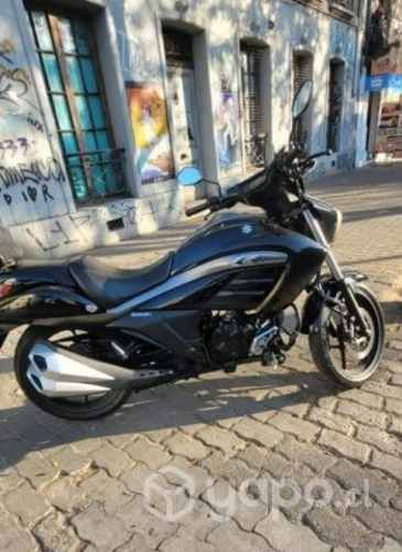 Suzuki intruder 150
