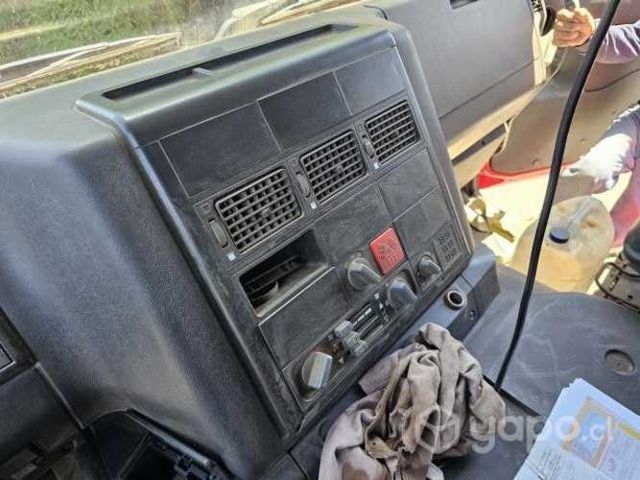 Iveco MPL380 E37H Tracto Camión